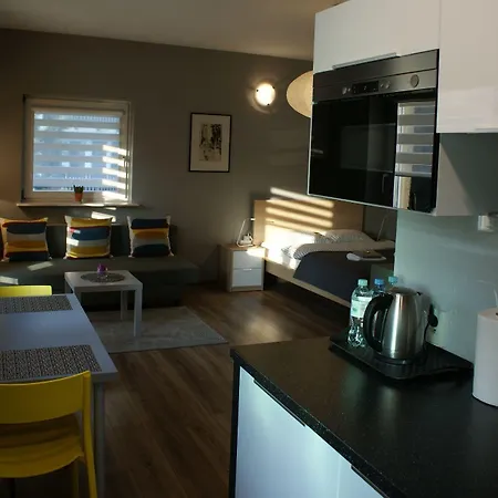 Apartment Friendly - *